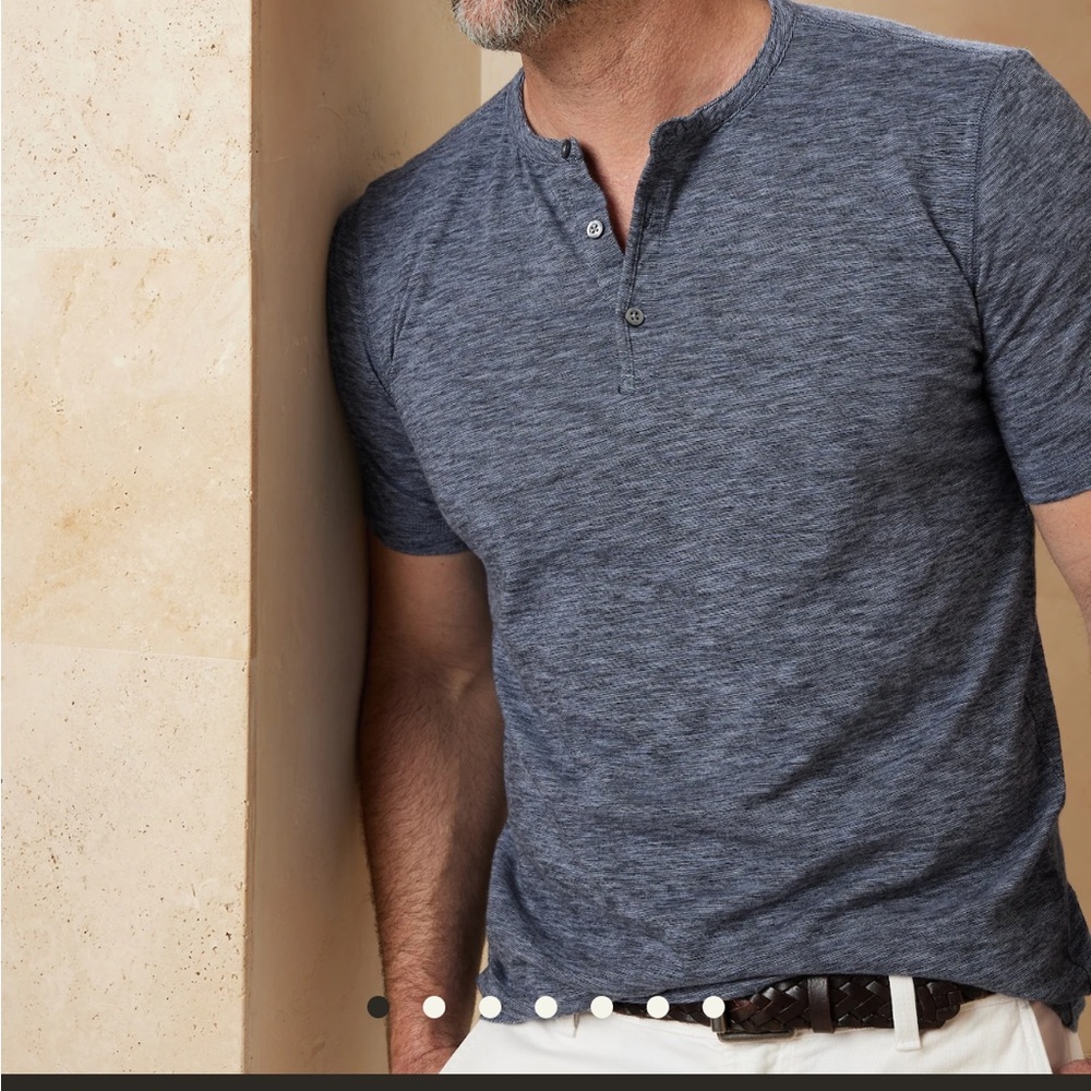 Banana Republic Vintage Tee Organic Cotton. Small. Light Navy.